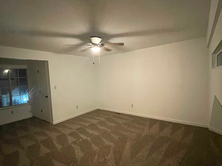 2002 S Worchester Way — Photo 6