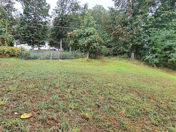 5th image of 418 Vesey Dr
