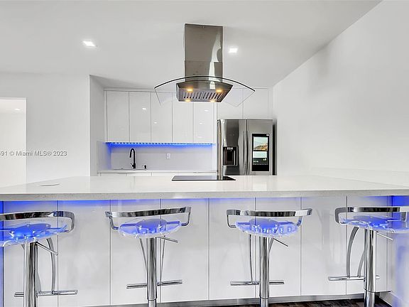 5th image of 4803 NW 7th St APT 310-14