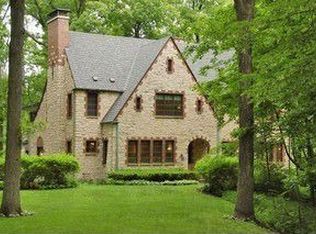 385 Cedar Ave, Highland Park, IL