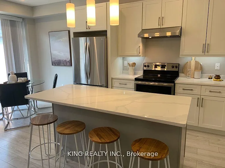 811 Sarnia Rd #60 — Photo 14
