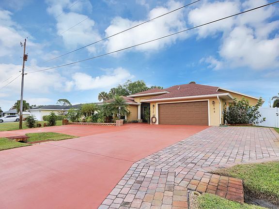 2nd image of 2666 SW Cadet Cir