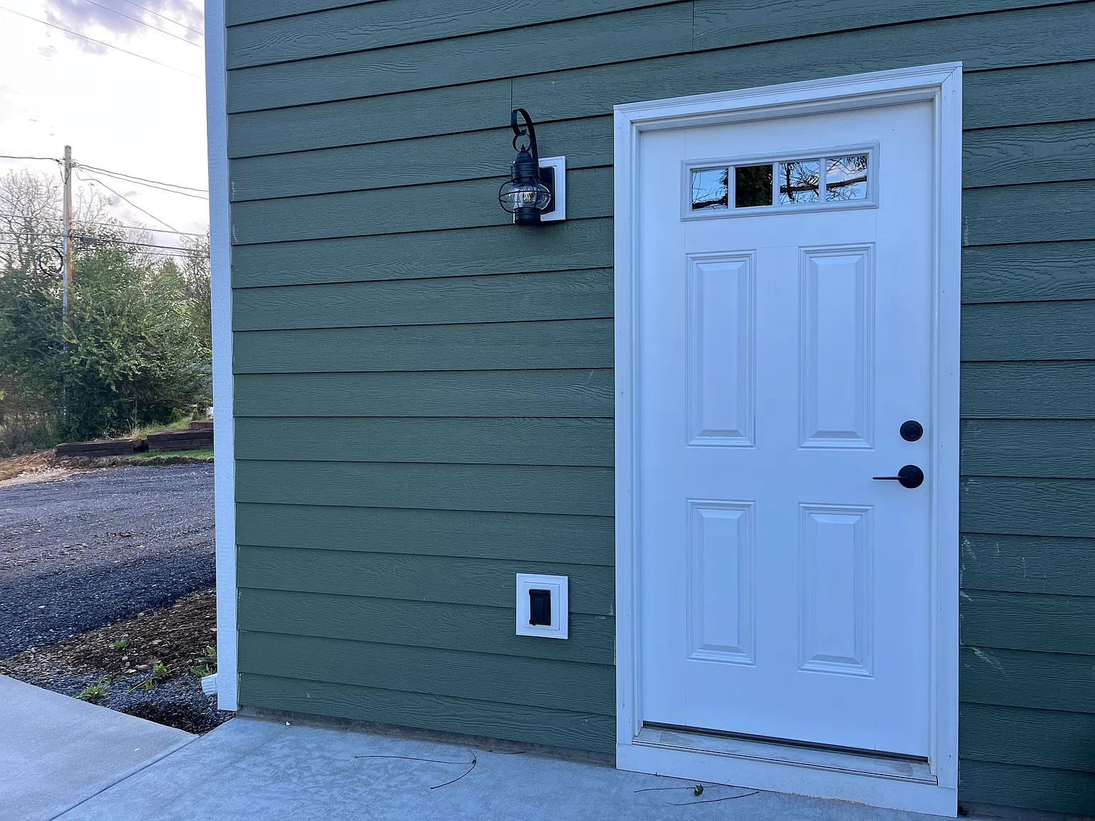 311 E Main St — Photo 3