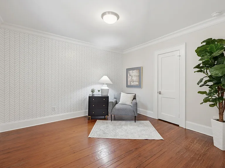 124 S Pettigrew St — Photo 9