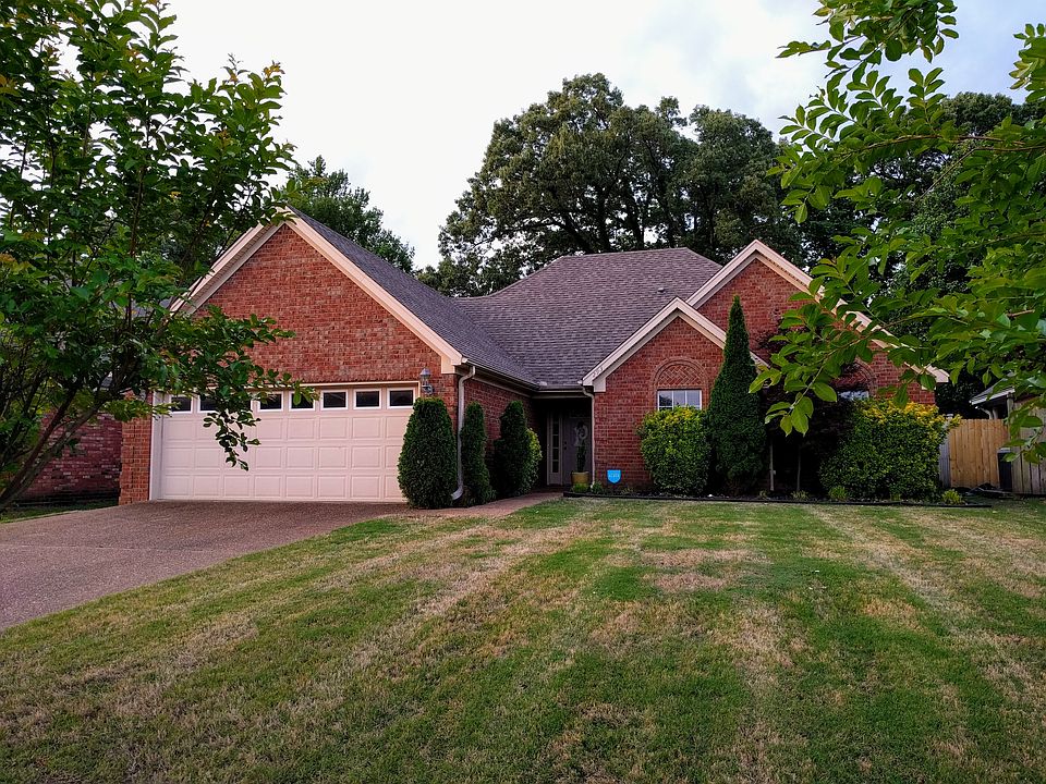 1st image of 293 Northwood Hills Dr