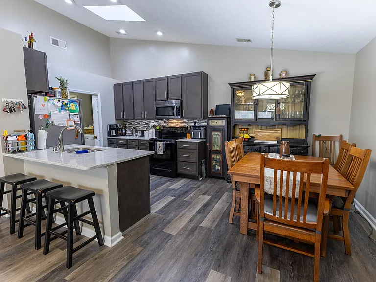 4216 Kensington Garden Ct — Photo 7