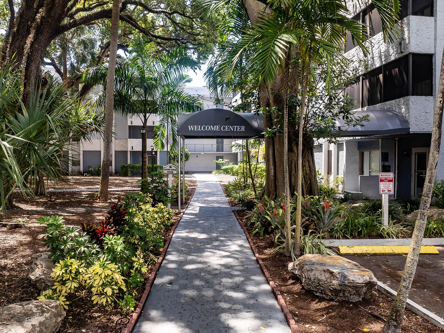 Oak Grove — Photo 2