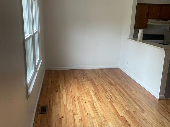 2nd image of 1012 W 36th St APT 1