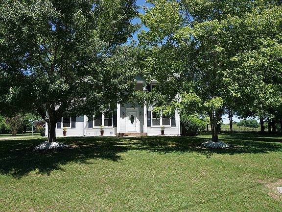 4th image of 541 Barnes Dr