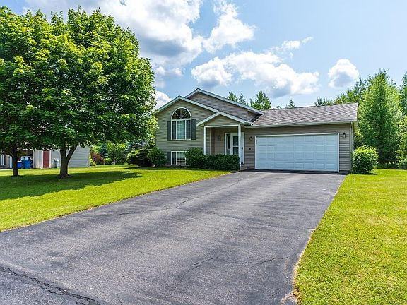4th image of 151891 Wisteria Ln