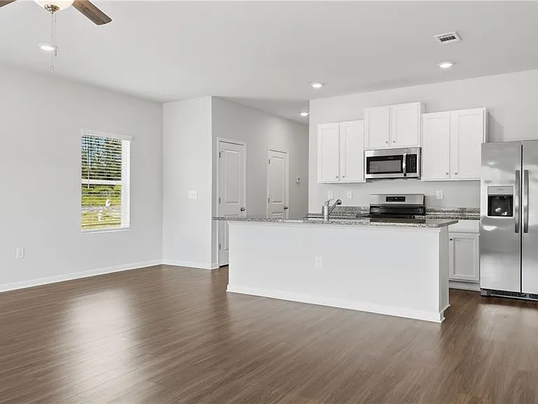 157 Green Loop NW — Photo 8