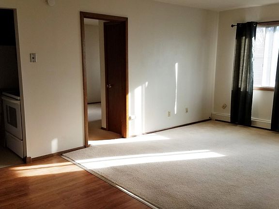 5th image of 630 S Governor St #4
