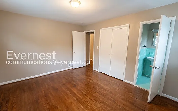317 Westwood Dr — Photo 10