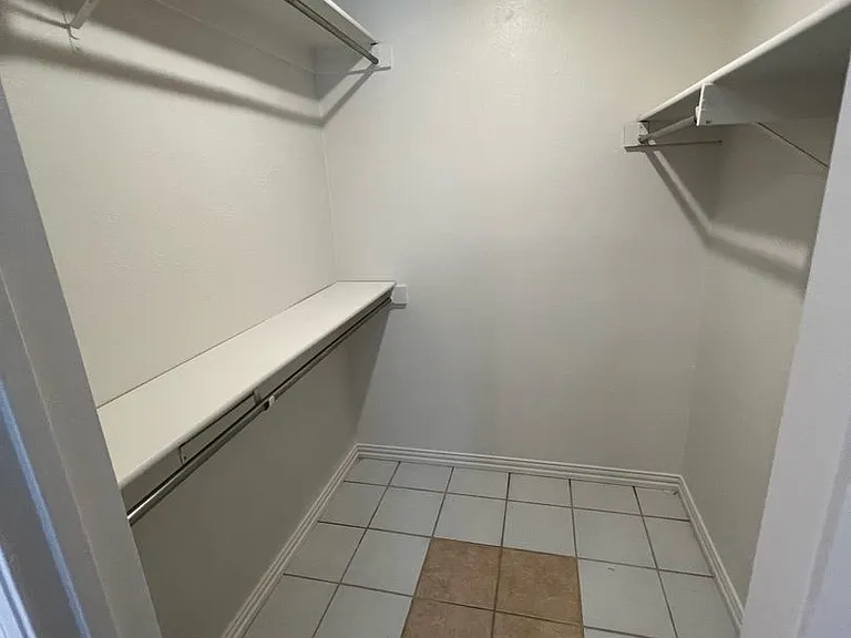 6700 Forestview Dr — Photo 20
