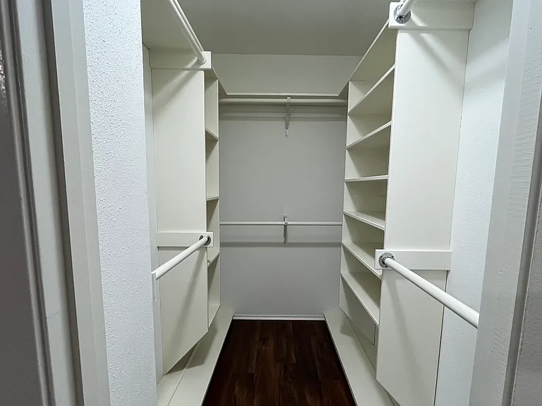 438 Georgetown St — Photo 26