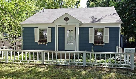 1st image of 306 Brierwood St