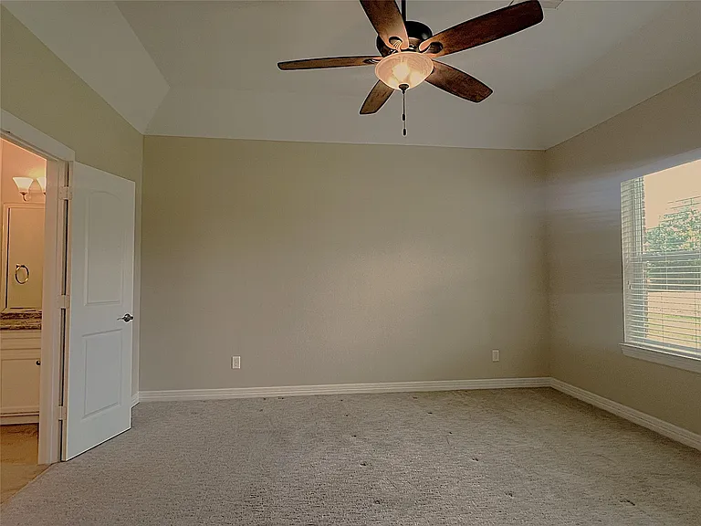 9723 Highland Pointe Dr — Photo 11