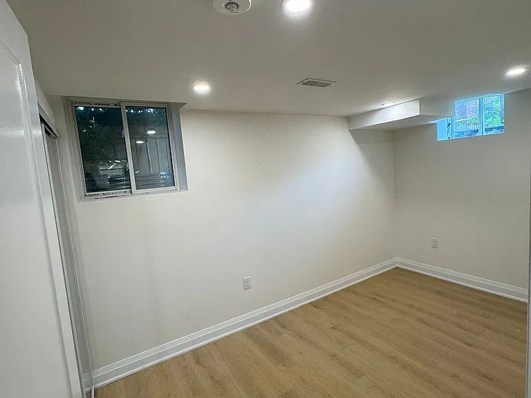 50 Mill Ln #BSMNT — Photo 8