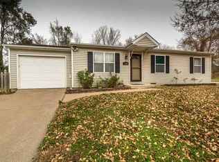 5304 N Linwood Ave, Davenport, IA 52806