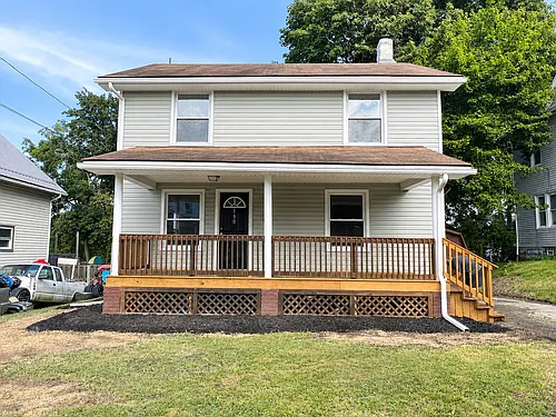 180 Marion St Photo 1