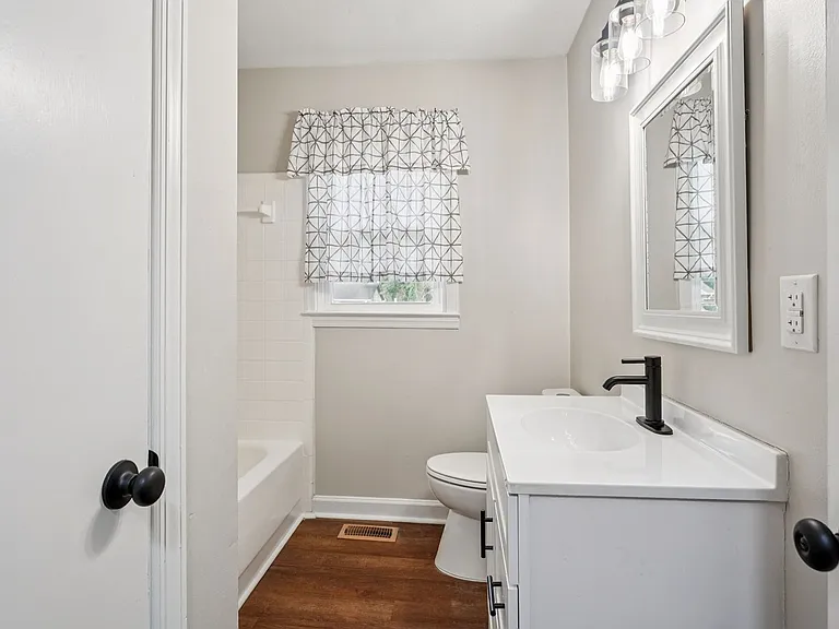 628 McLamb Dr — Photo 24
