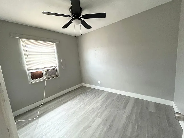 430 N Charles St #9 — Photo 7