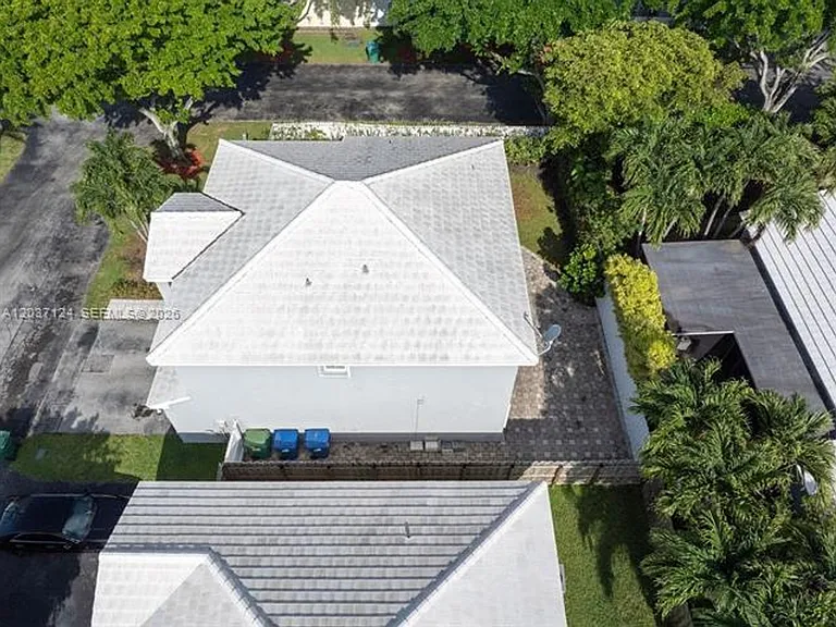 11351 SW 63rd Ter — Photo 48