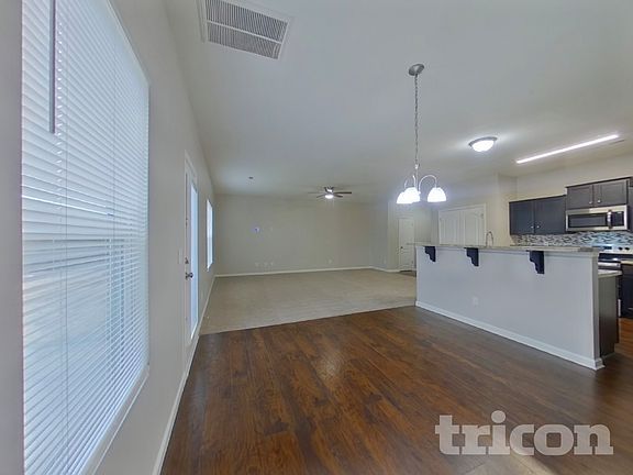 3rd image of 11335 Breezehill Ln
