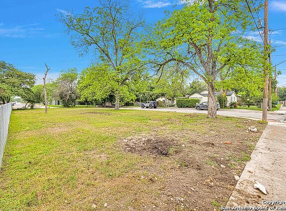 4262 W CESAR E CHAVEZ BLVD LOT 1&2, San Antonio, TX 78237 | MLS ...