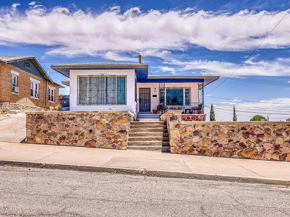 1300 Randolph Dr