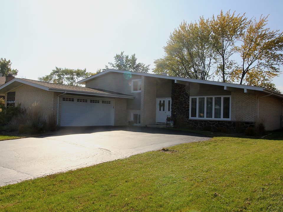 1st image of 12802 Ponderosa Dr