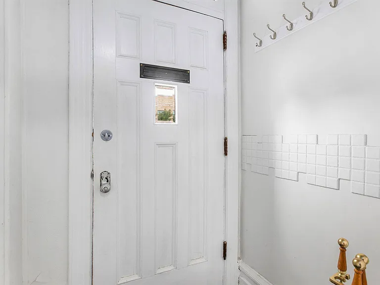 116 Boteler St #1 — Photo 2