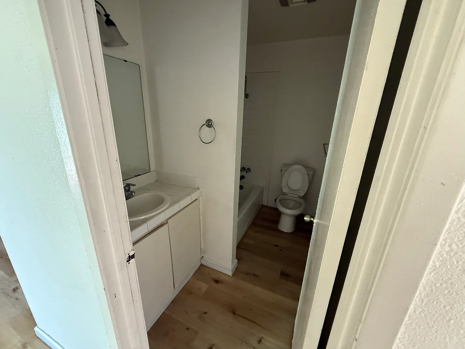 2 bed, 860 sqft, $1,750 — Photo 3