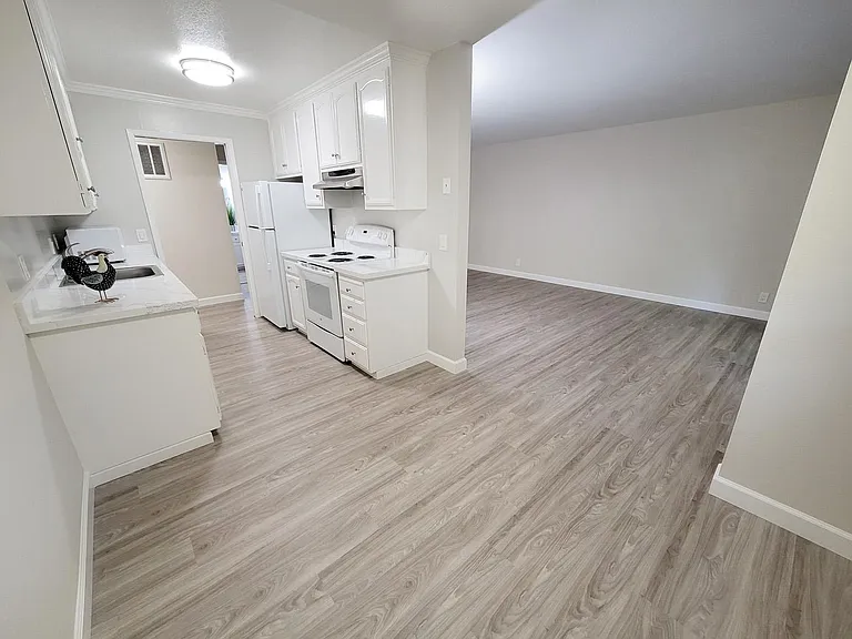 135 Acalanes Dr #7 — Photo 3