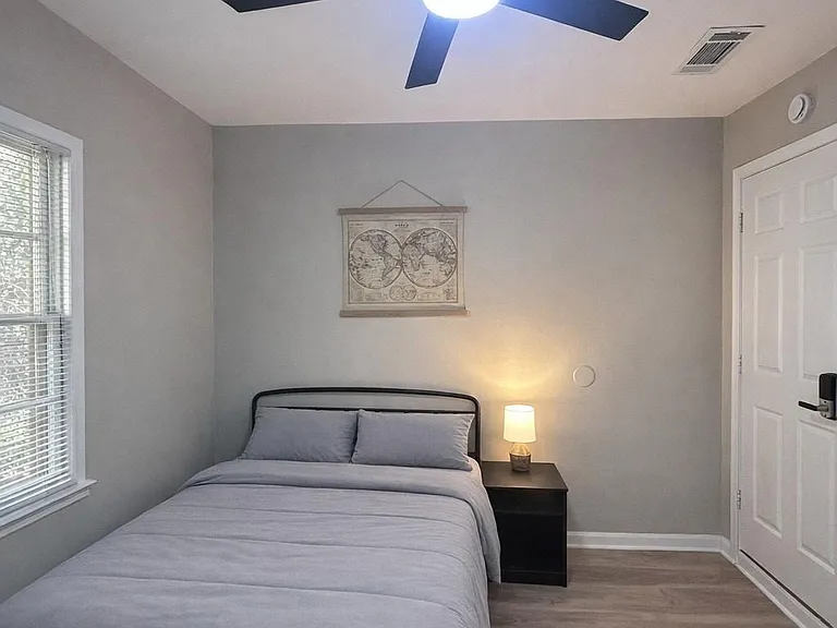237 E Simon Ter NW #8 — Photo 4