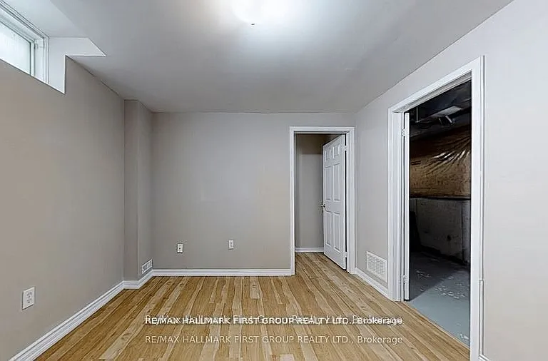 39 Robideau Pl — Photo 31