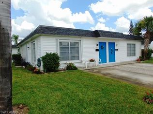 25 Tangerine Ct, Lehigh Acres, FL 33936