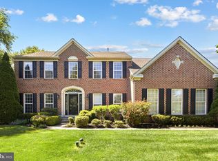 1472 Hidden Pond Dr, Yardley, PA 19067