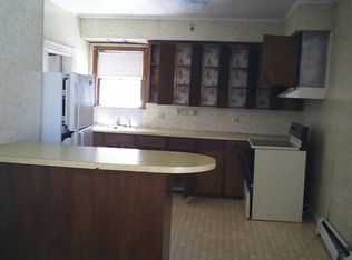9 Kelley St, Fairfield, ME 04937