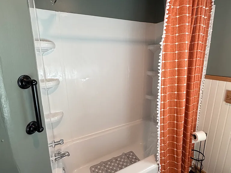 1005 Virginia Ave — Photo 10