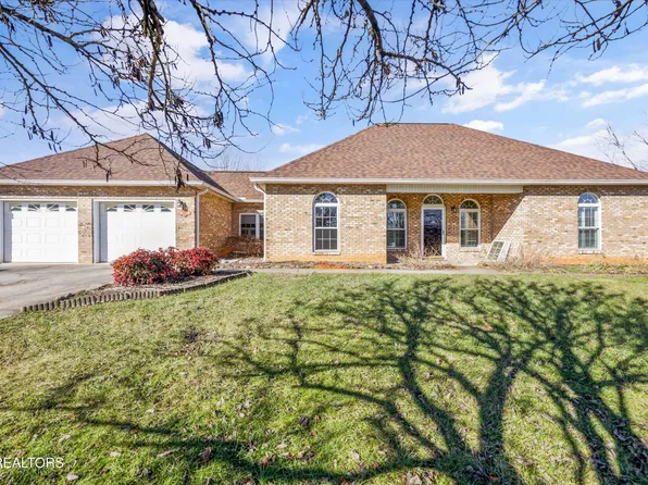 1730 Rivergate Dr, Sevierville, TN 37862