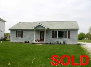 11791 N Sir Lancelot Ln, Cromwell, IN 46732