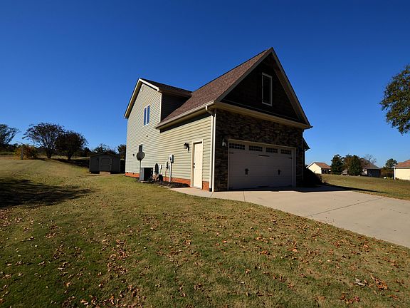 3rd image of 530 E Cadence Ct