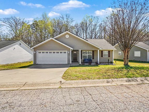 4th image of 502 Pleasant Green Dr