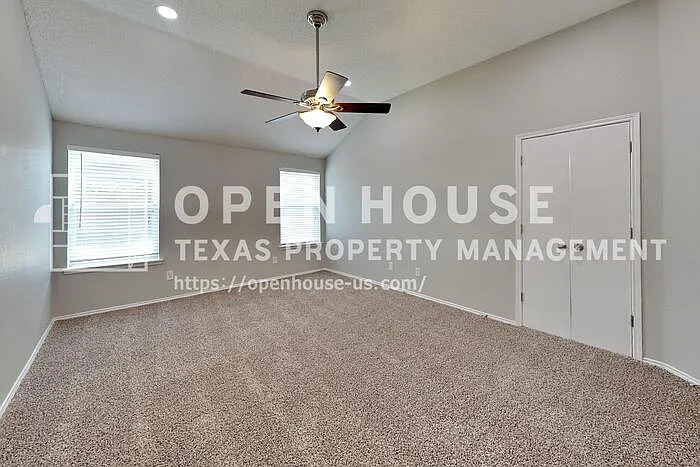 1824 Cancun Dr — Photo 9