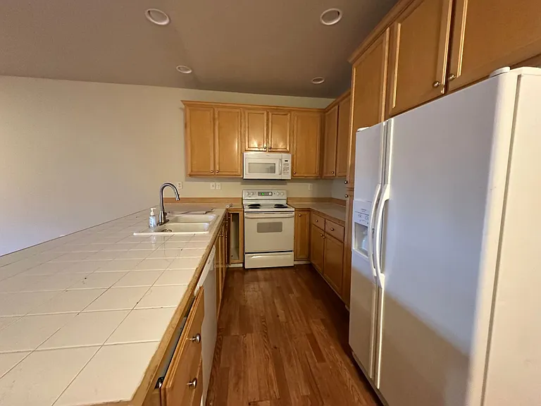 3162 NW Shooting Star Dr — Photo 6