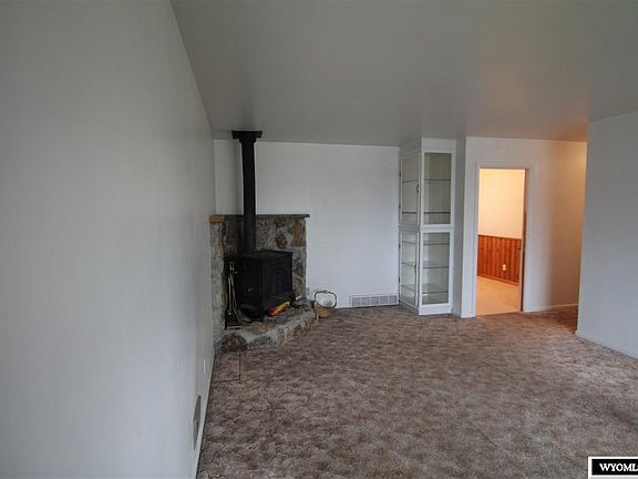 3rd image of 309 Moose Dr