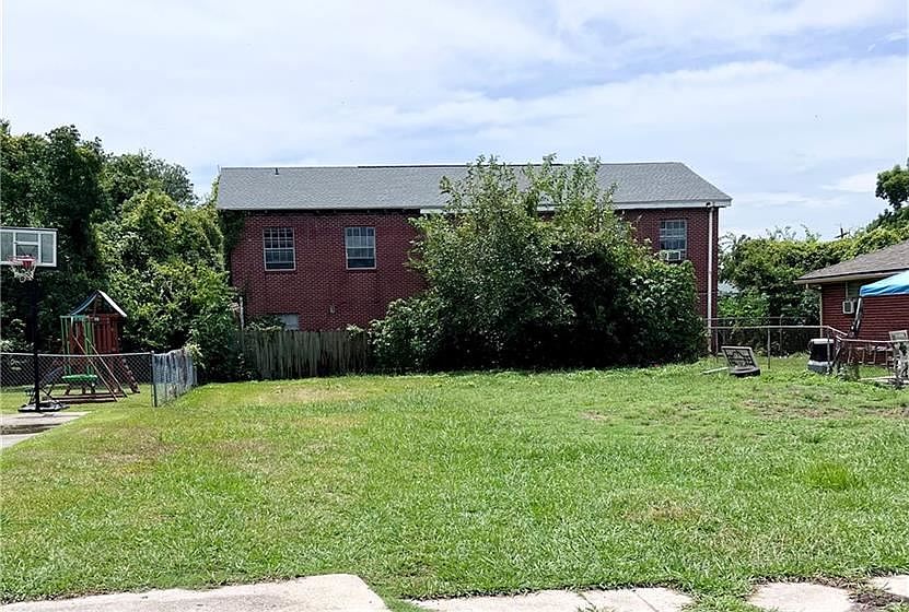 1st image of 4622 Flake Ave