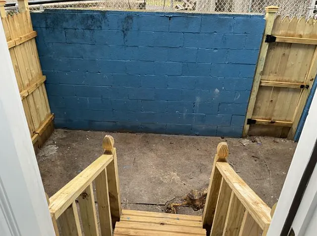 534 N Hobart St — Photo 3
