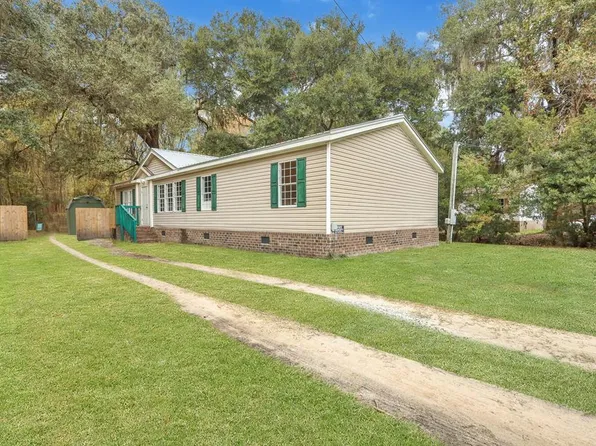 178 Marie Ave, Midway, GA 31320